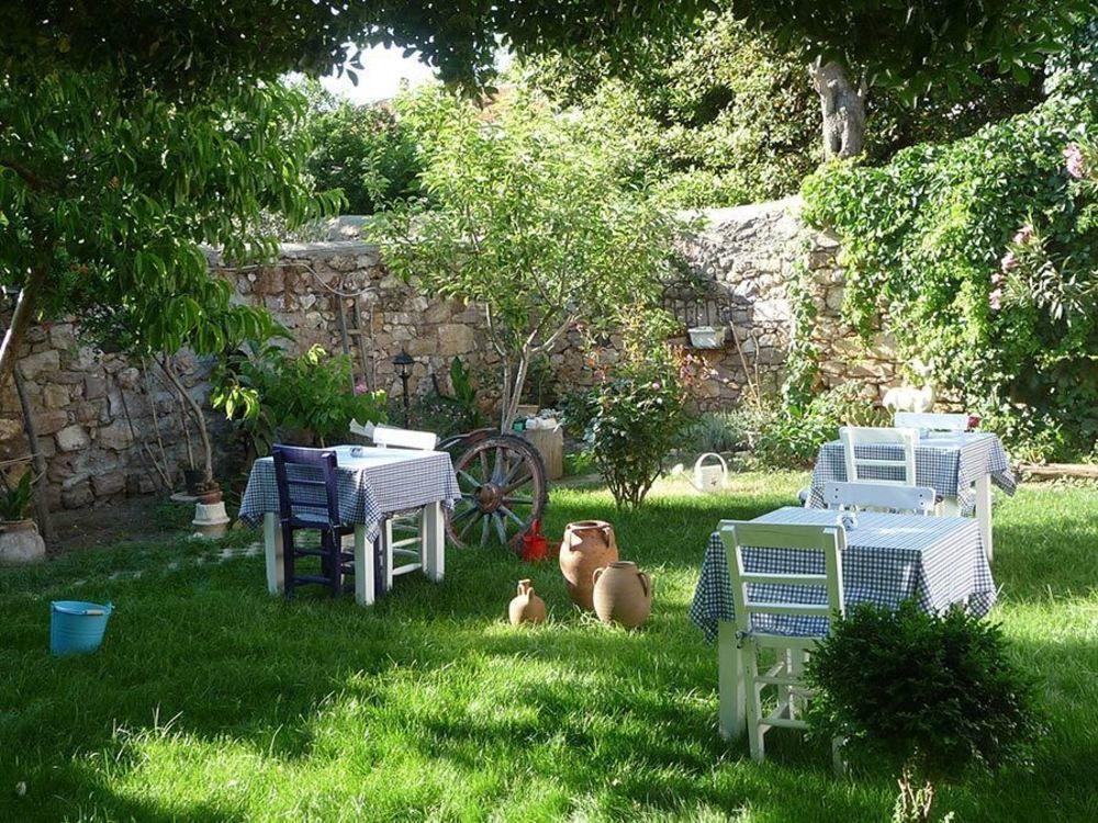 Istanbul Pension Айвалык Экстерьер фото